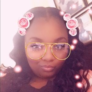 Meet your Posher, Tiara